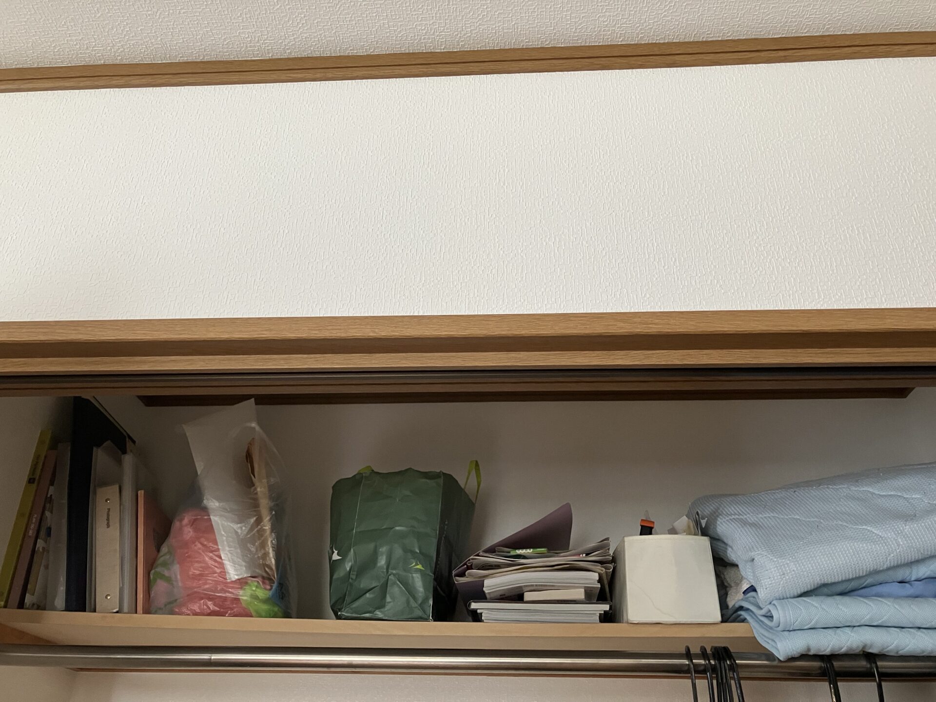 持ち物にひと通り目を通すと、気分スッキリ - 小さな暮らし日記